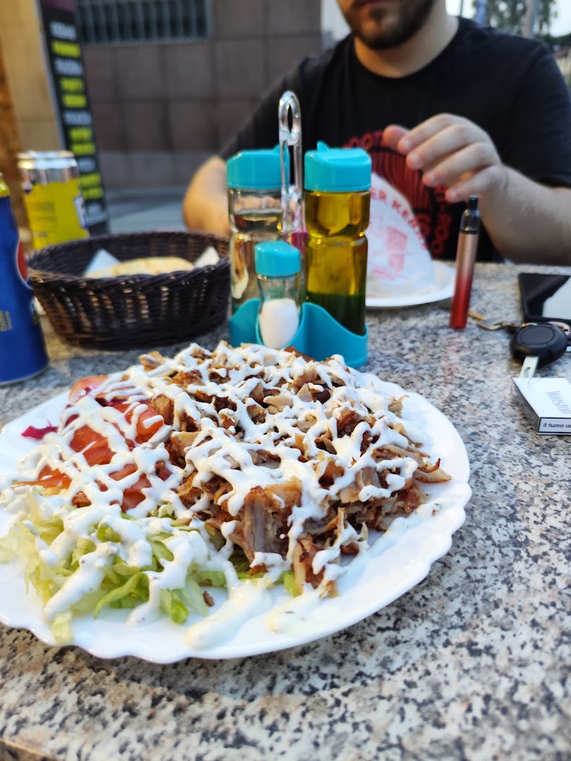 Istanbul Kebab Pizza 8