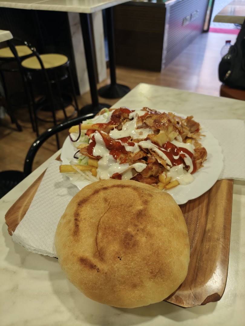 Istanbul Kebab Pizza Roma