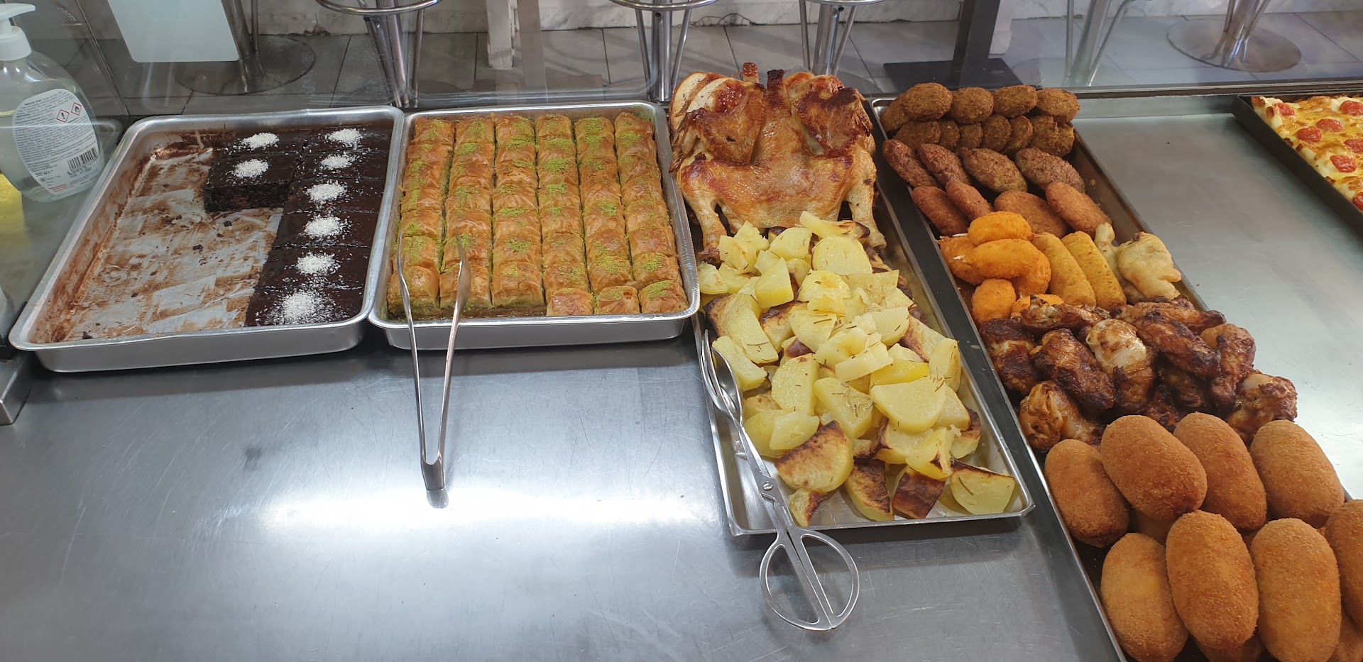 Istanbul kebab pizzeria