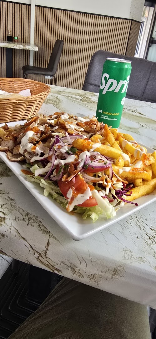 Istanbul melike kebap stazione binario 1