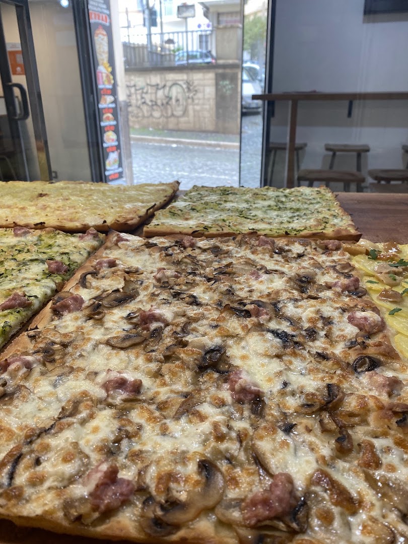Istanbul pizza kebab
