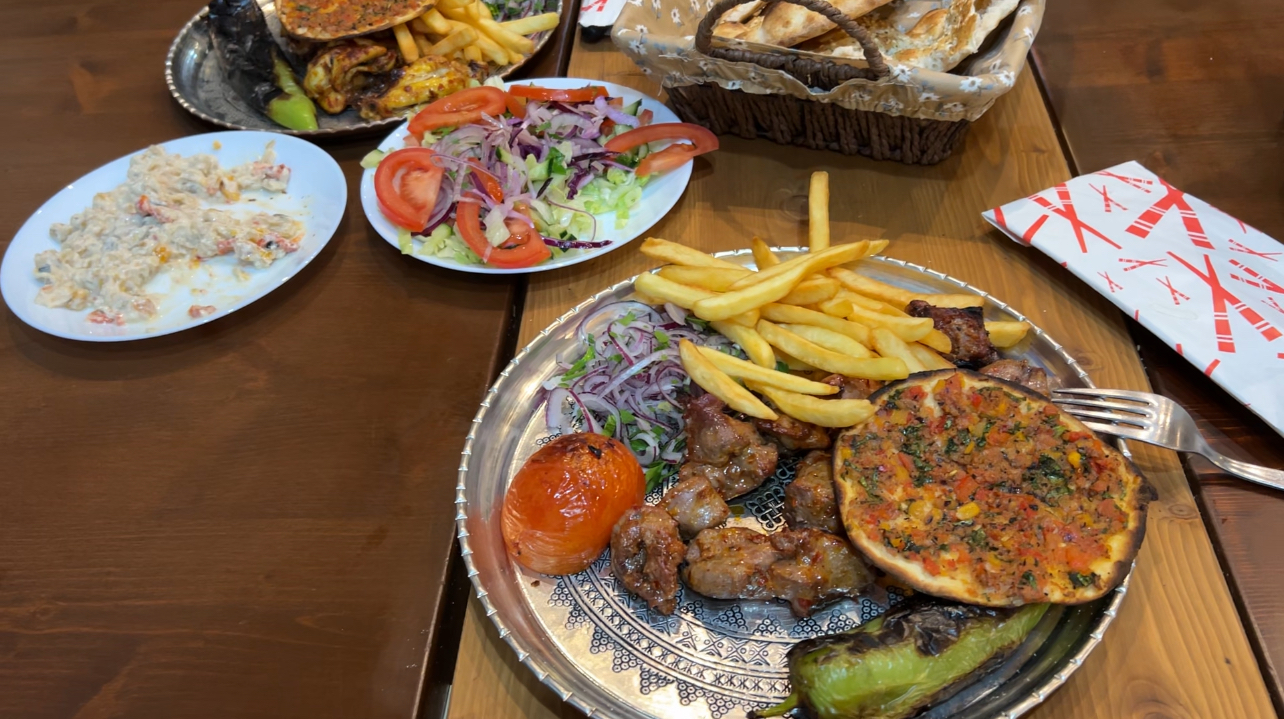 Istanbul Pizzeria Kebab Grill