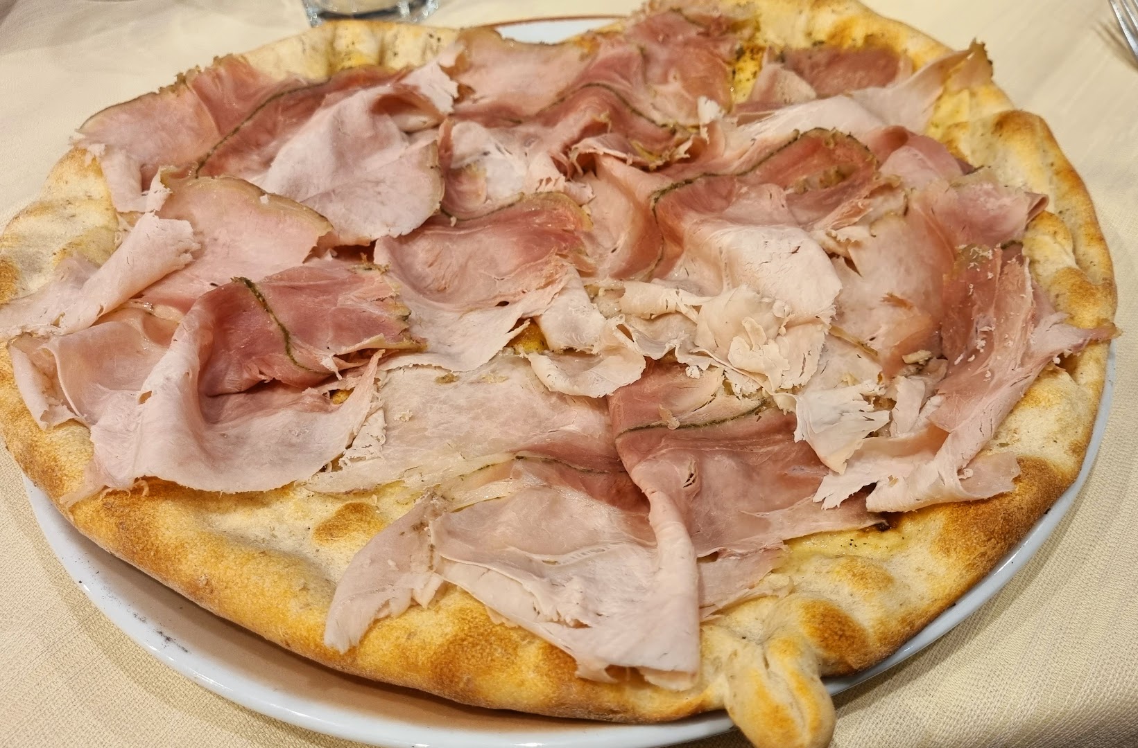 Istanbul Pizzeria Kebab Grill