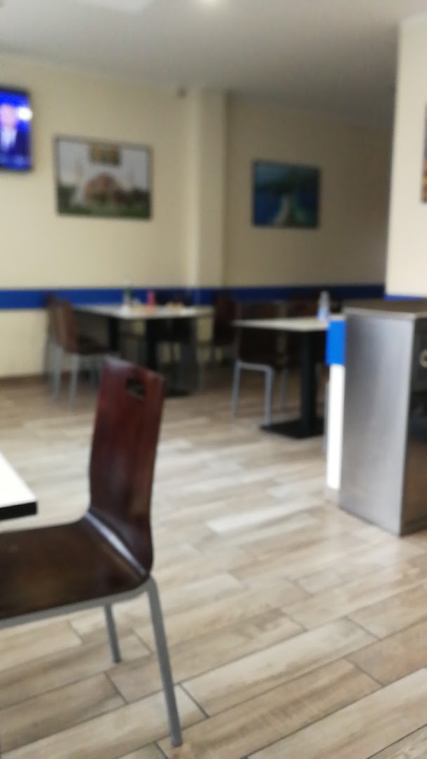 Istanbul Pizzeria Kebab Sas, Pero