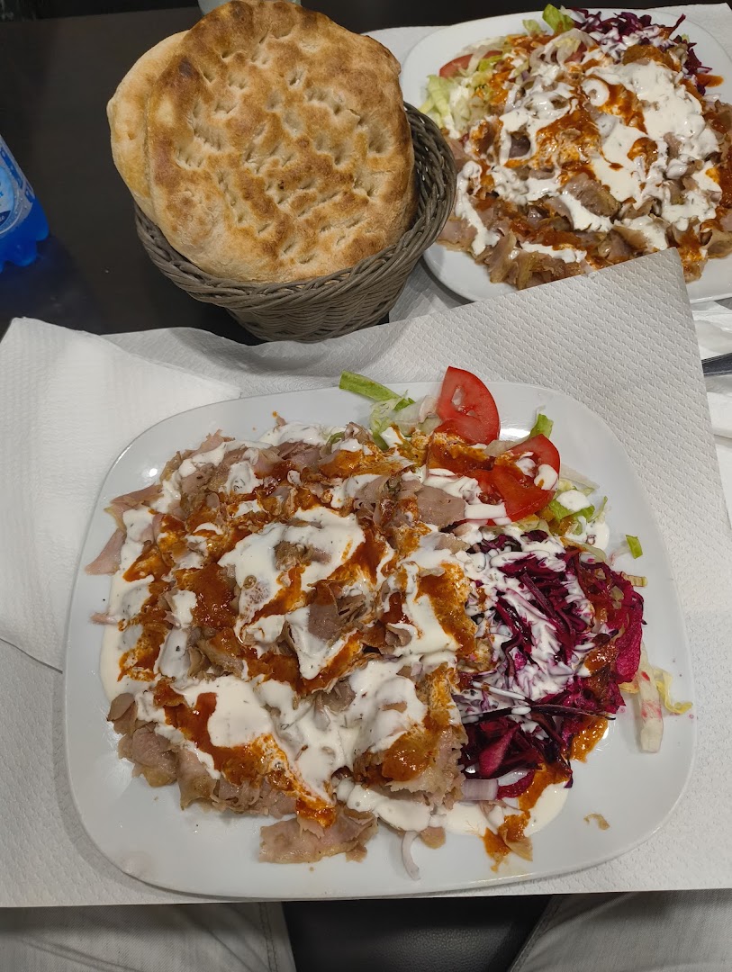 Istanbul Pizzeria Kebab Sas