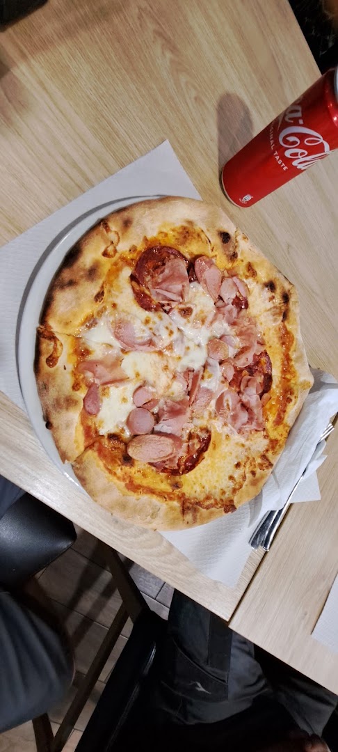 Istanbul Pizzeria Kebab Sas