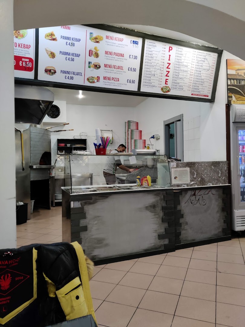 Istanbul Pizzeria & Kebab