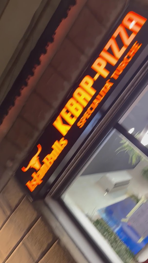 Istanbulls Kebap Pizza