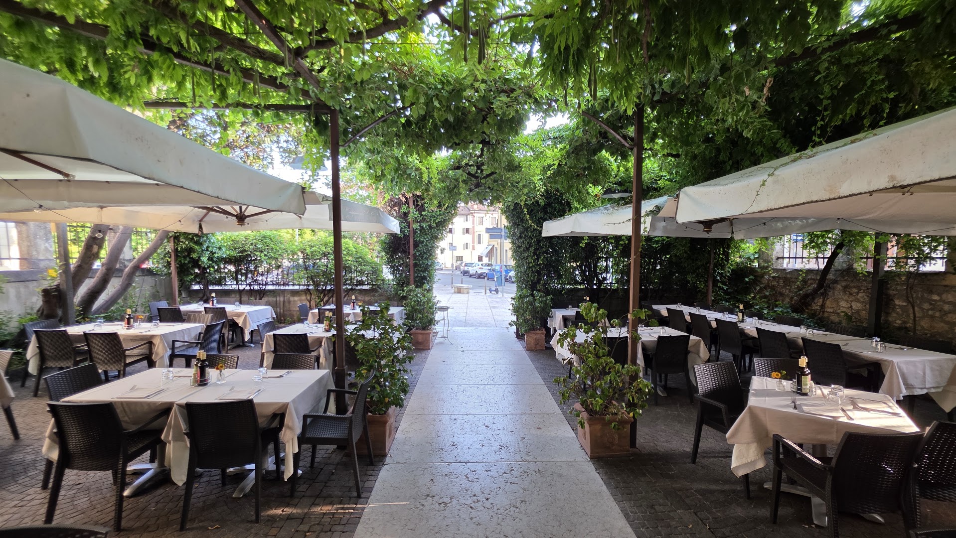 Italia Trattoria Pizzeria