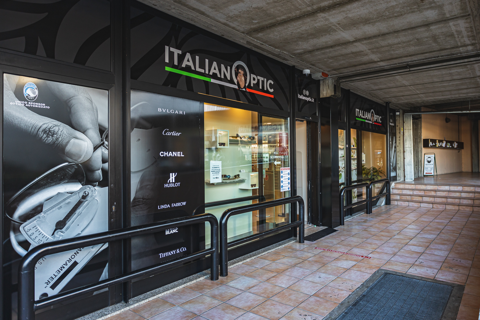 ItalianOptic Curno, Curno