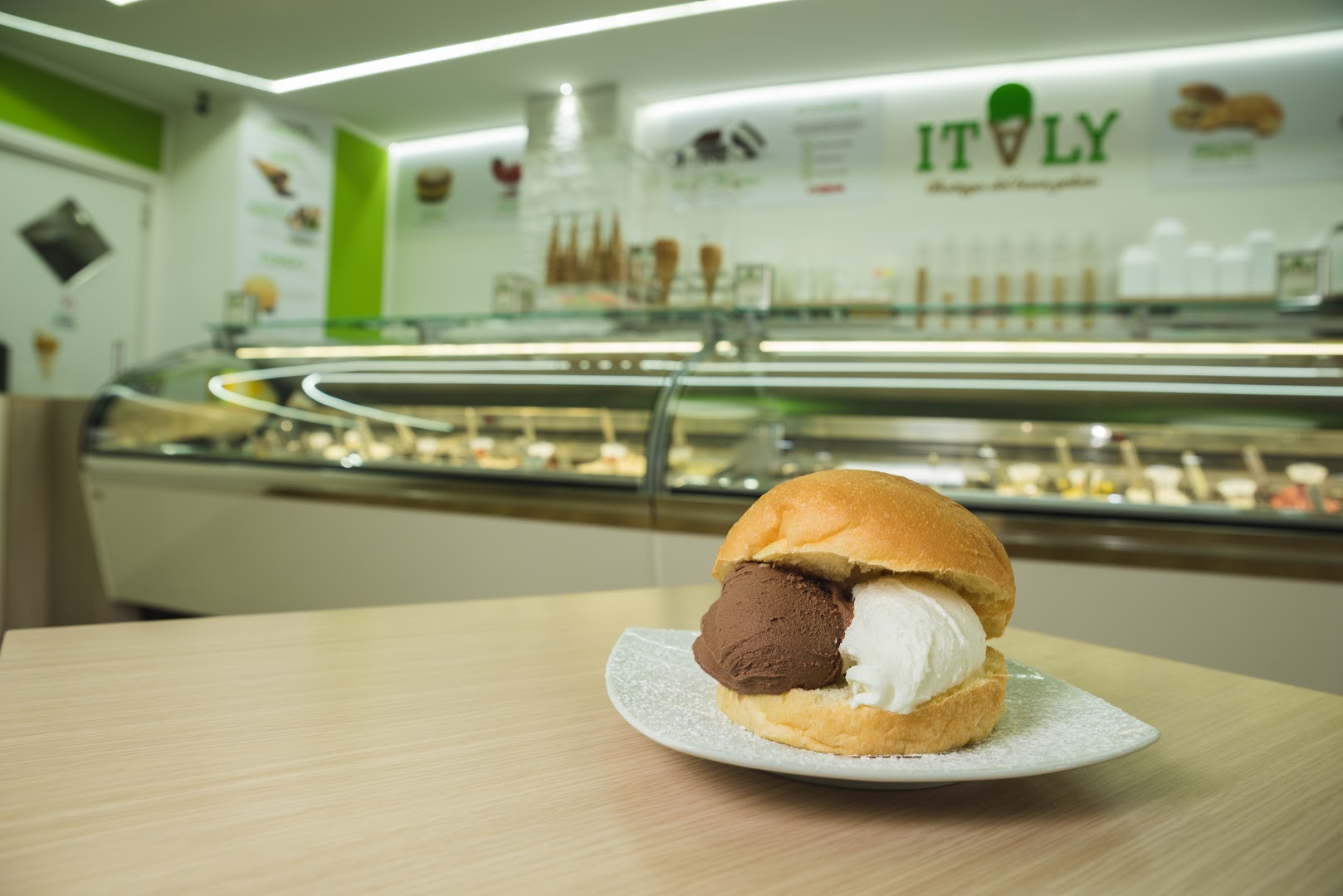 Italy Bottega del Buon Gelato, Cosenza