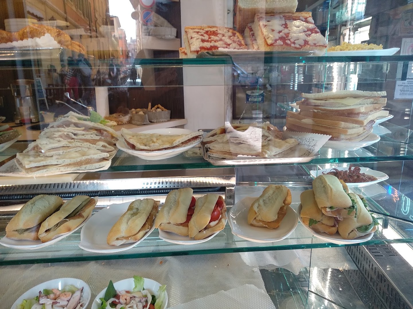 Ius Morandi Bar