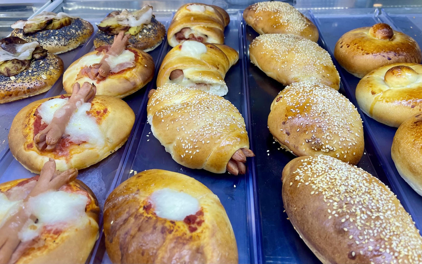 Ivano Molinaro Pastry Concept