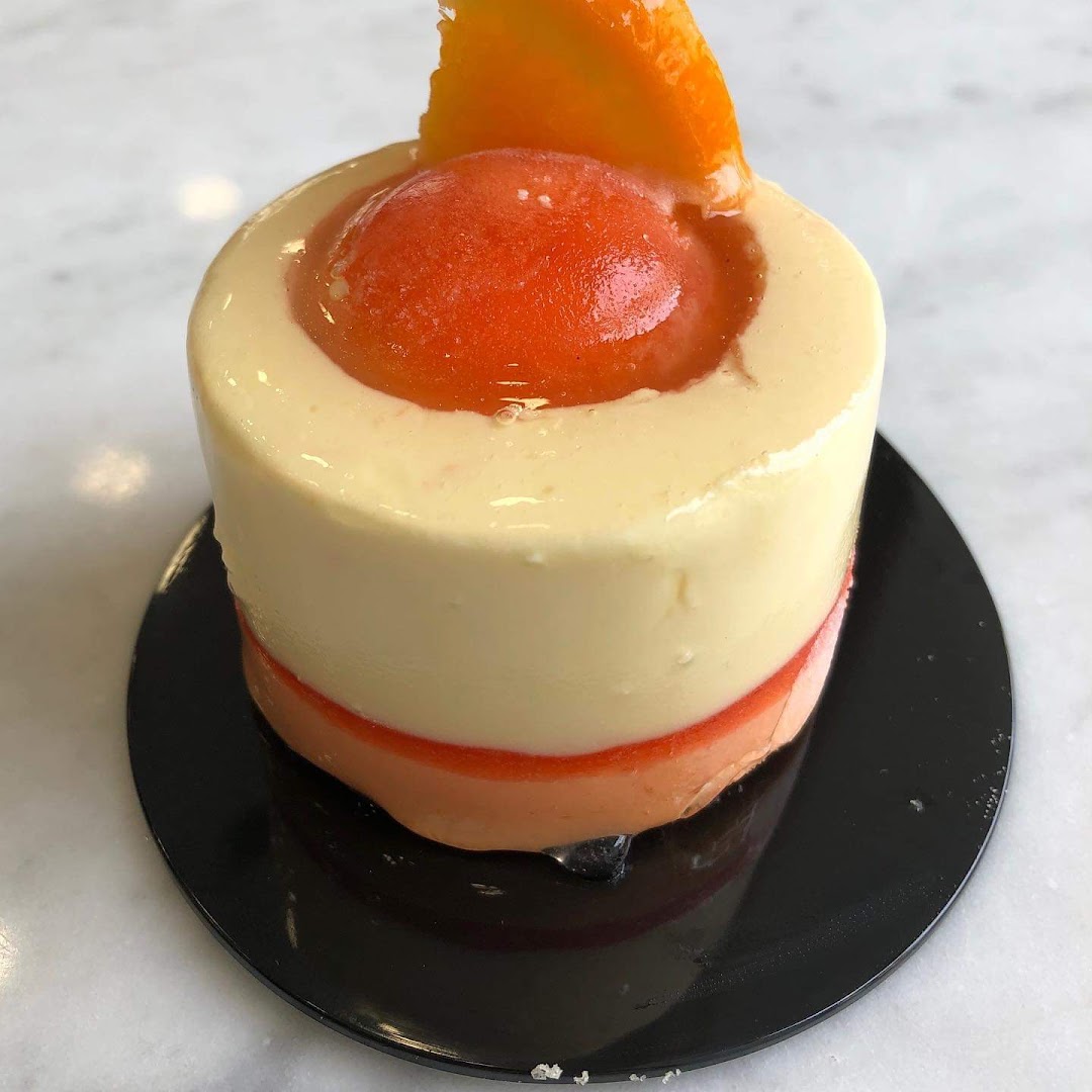 Ivano Molinaro Pastry Concept