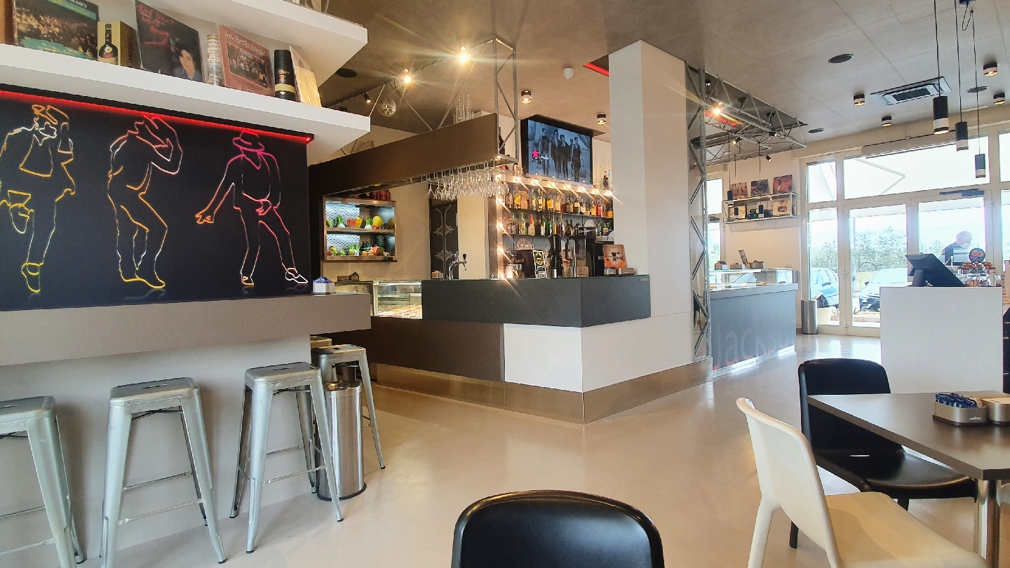 Jackson Caffe' Di Vito De Benedictis