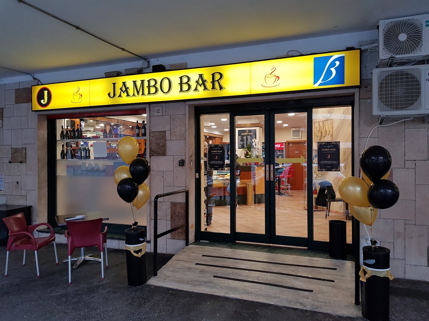 JAMBO BAR