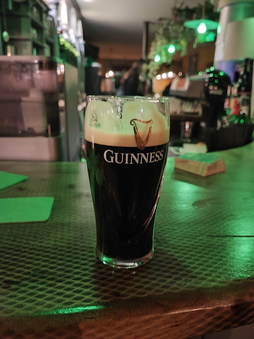 JAMES PUB