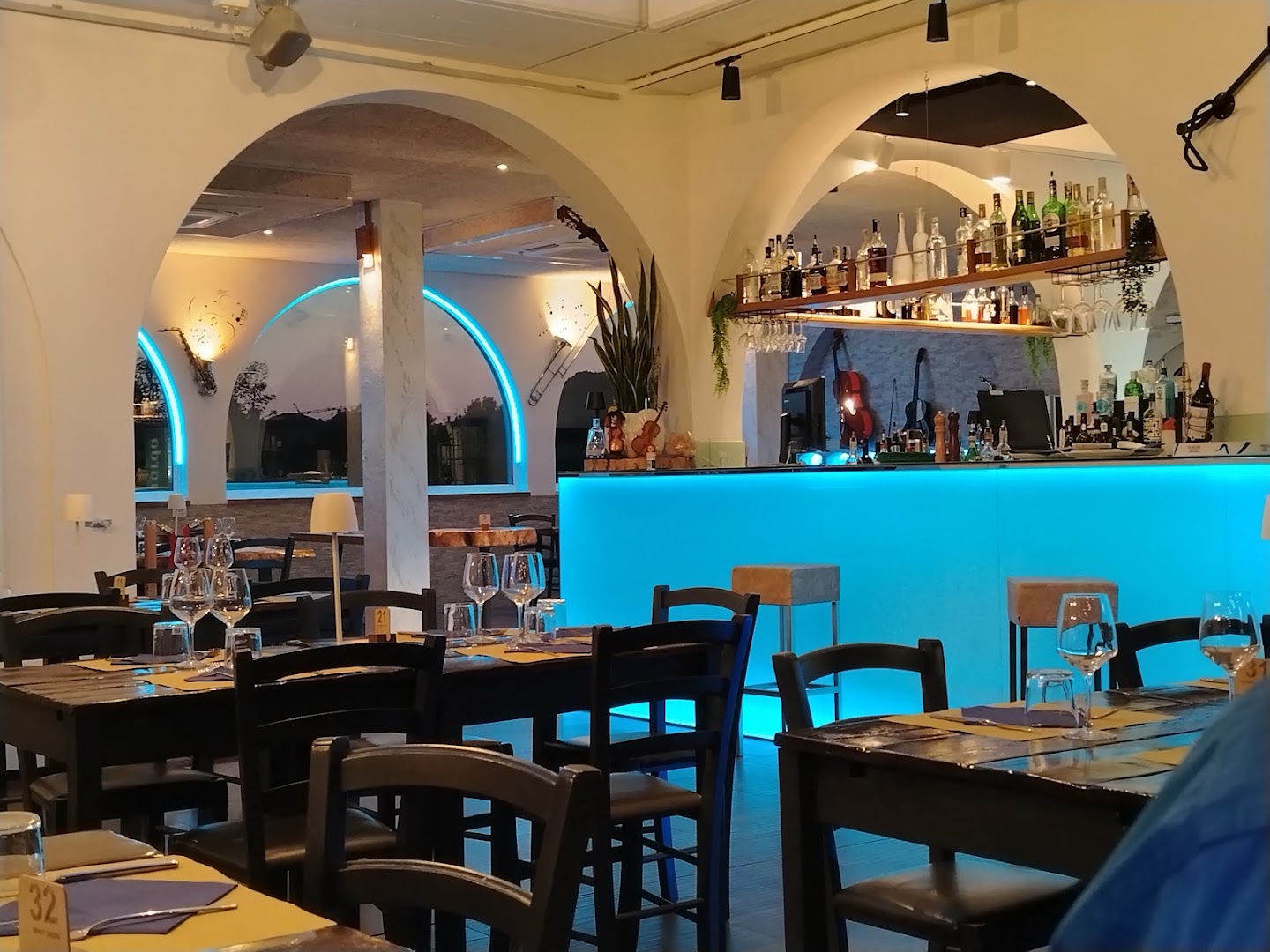 Jazzamore - Ristorante con Musica dal Vivo | Eventi Aziendali
