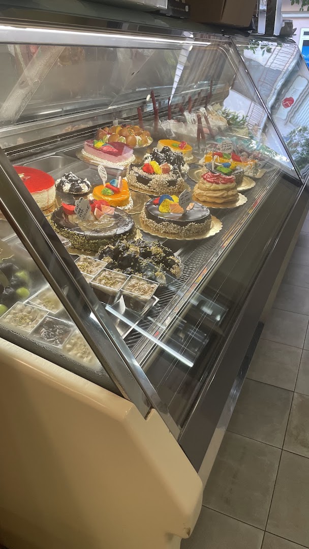 Jeni's Bakery & Caffè