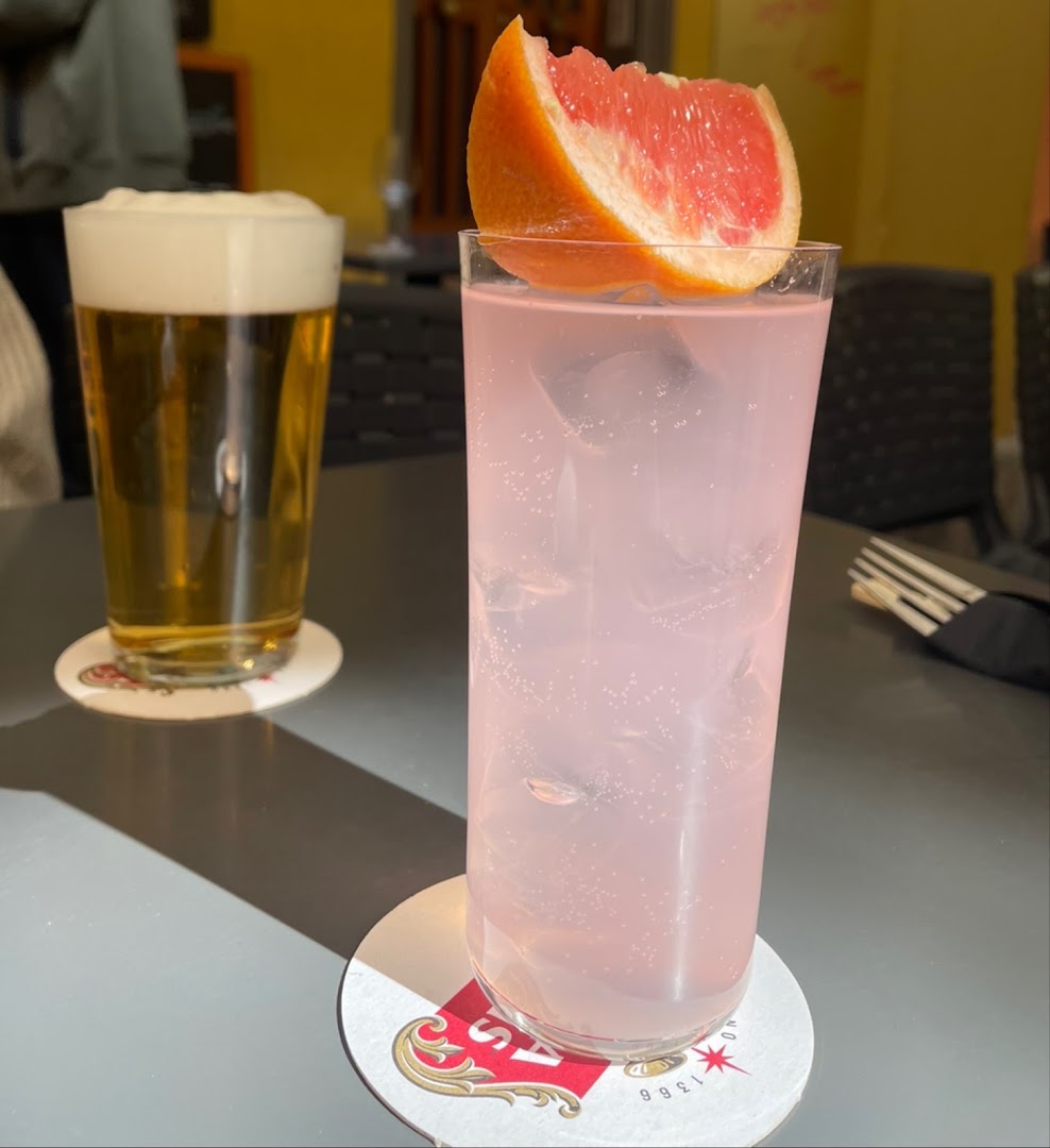 Jiani's Cocktail bar & Bistrot