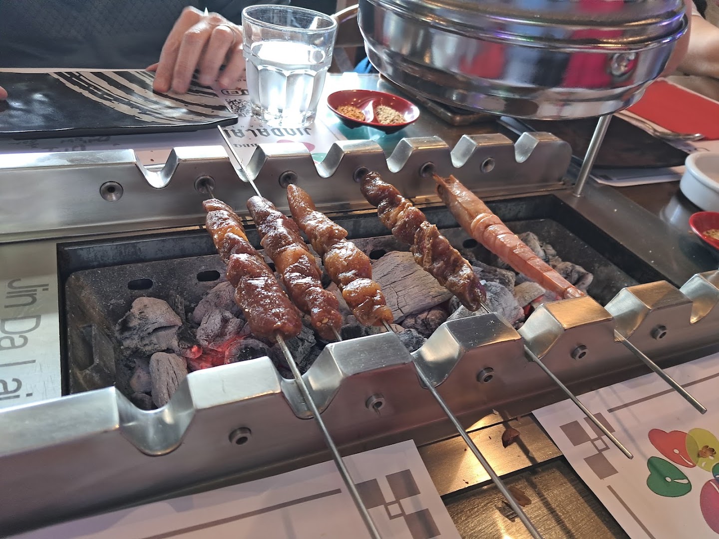 Jindalai coreano BBQ 金达莱, Prato