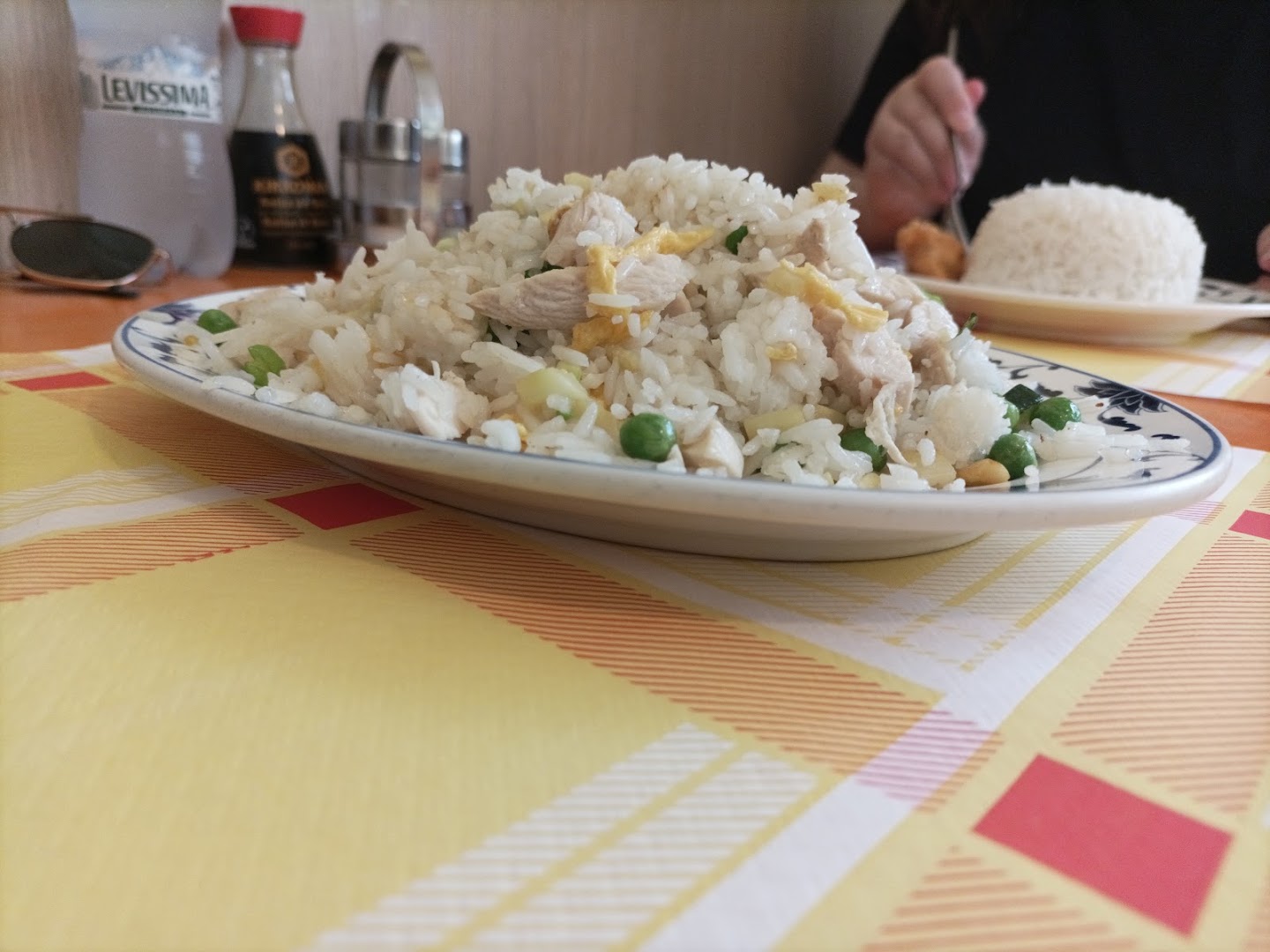 Jin's Fast Food, Genova