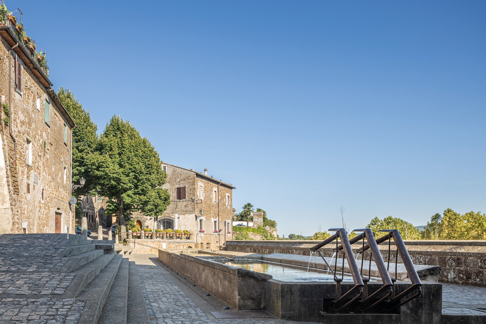 Jinto Bistrot & Restaurant, Sutri