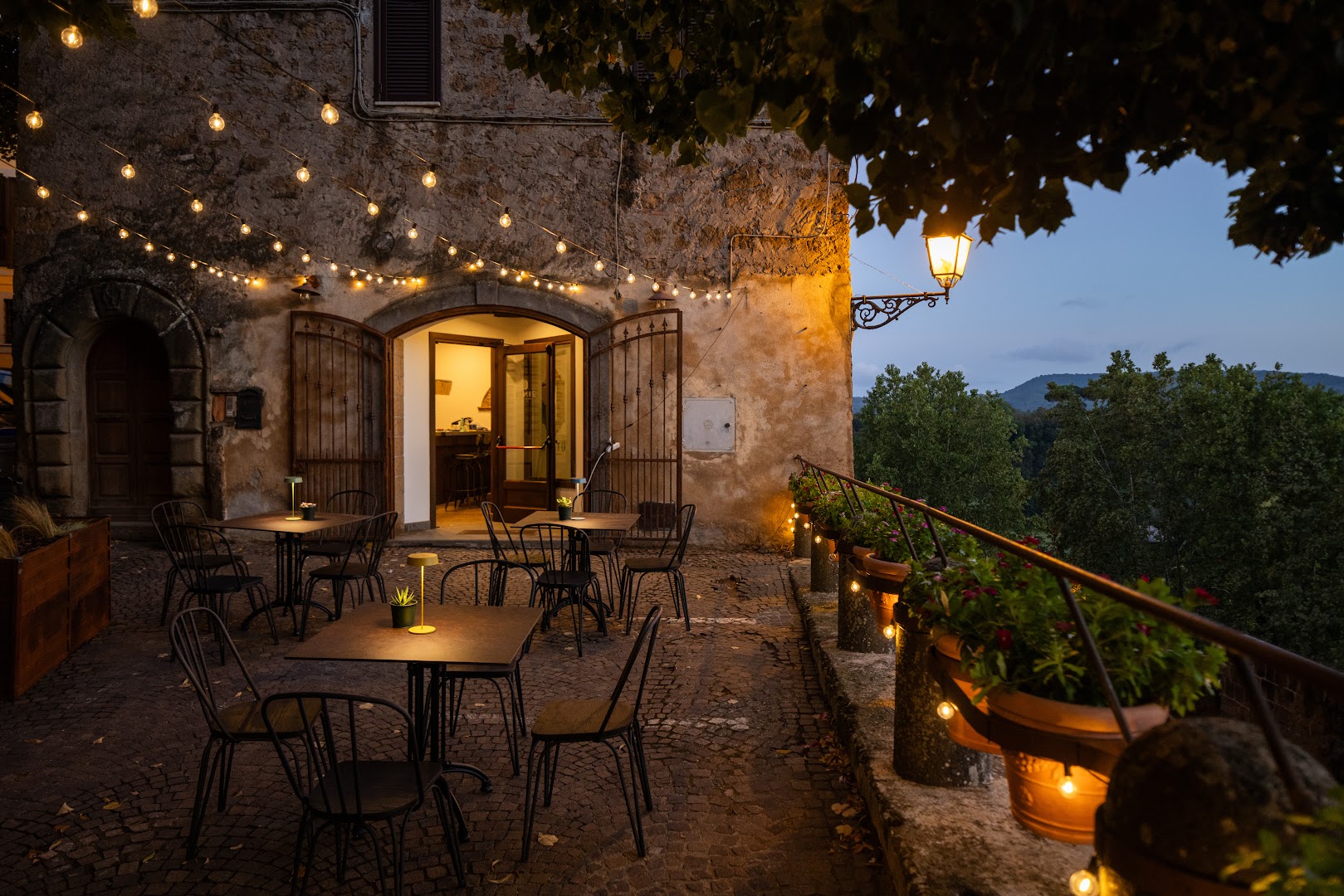 Jinto Bistrot & Restaurant