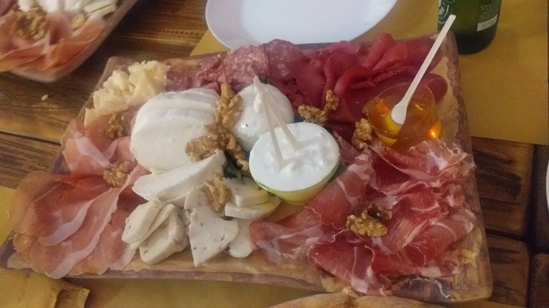 Joan Pub