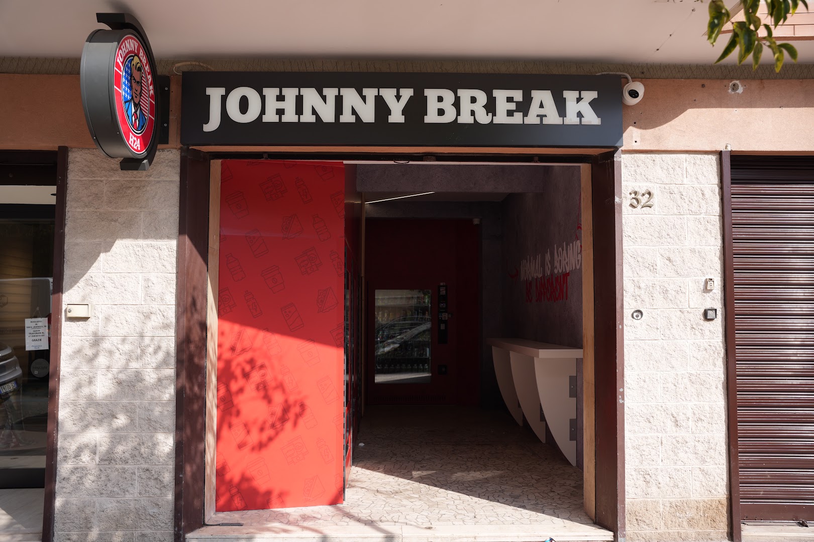 Johnny Break H24