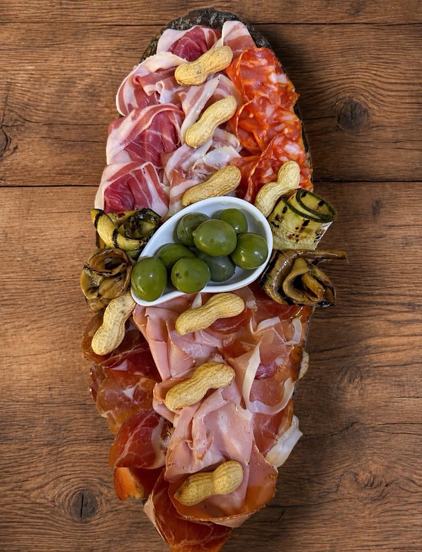 John's Fort Pub Pizzeria Steakhouse