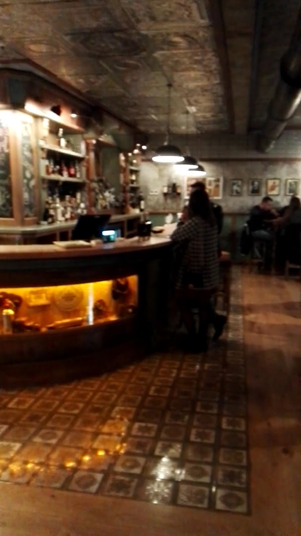 John's Fort Pub Pizzeria Steakhouse