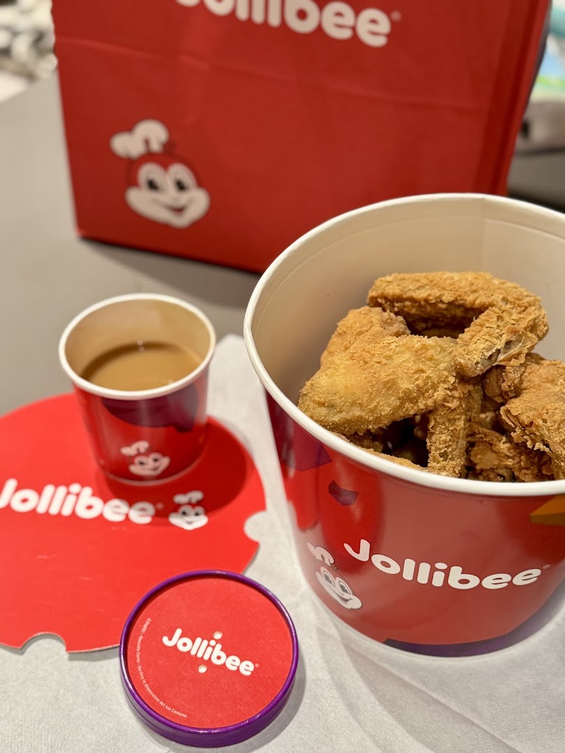Jollibee, Roma