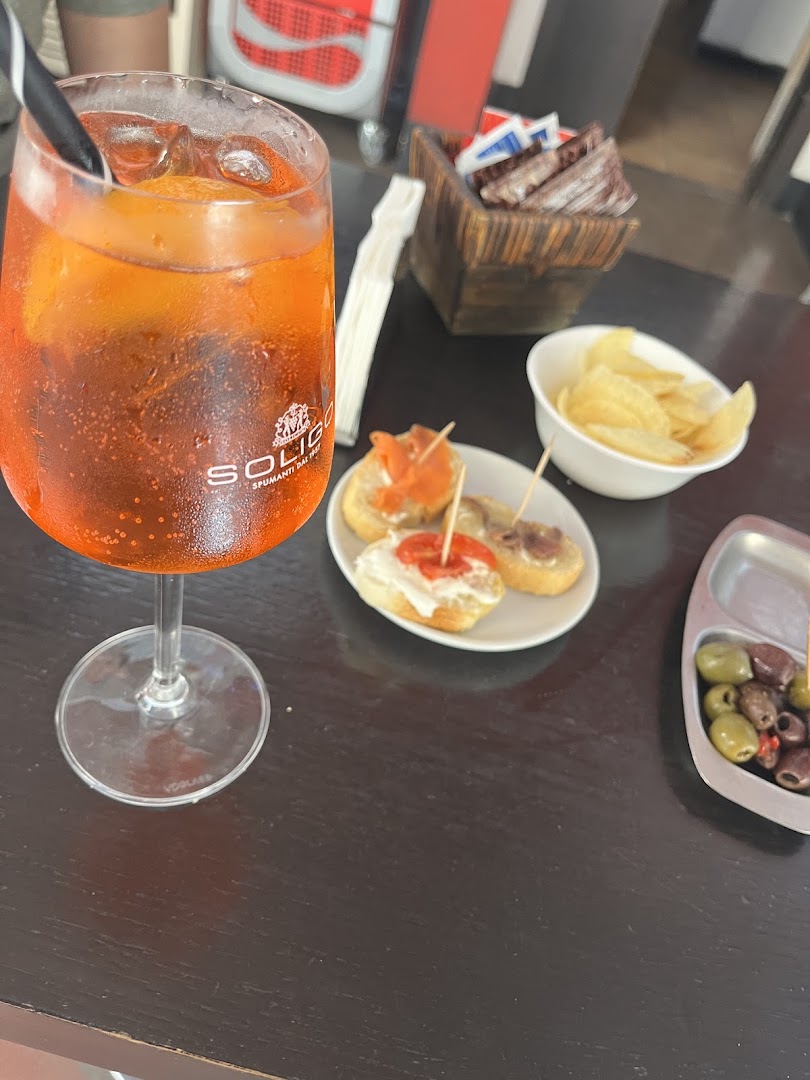 Jolly Bar