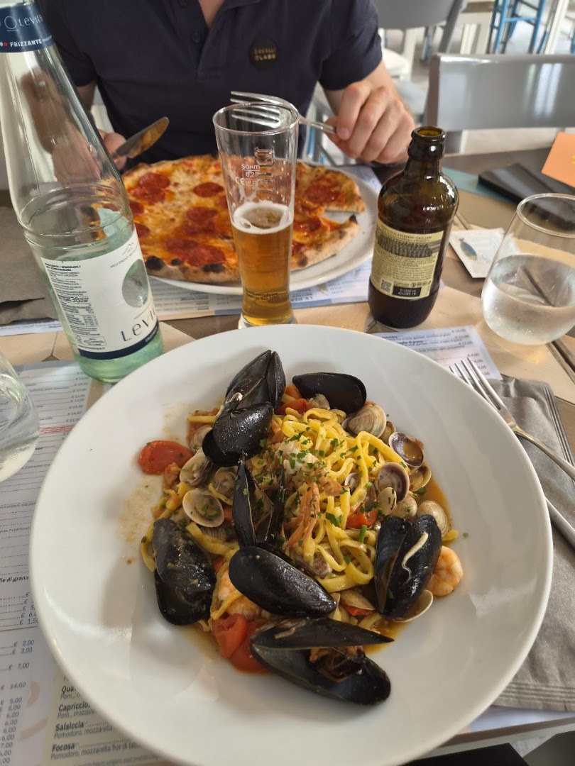 Jolly Pizza&Pesce by Red