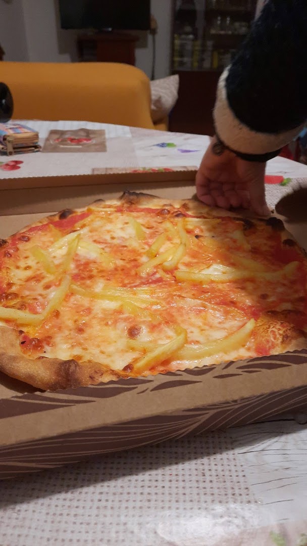 Jolly Pizza Turate