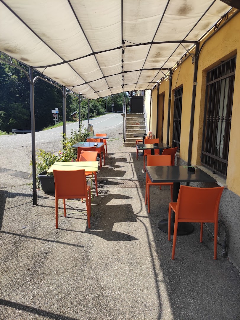 Jolly Roger Bar - Tabacchi - Giornali