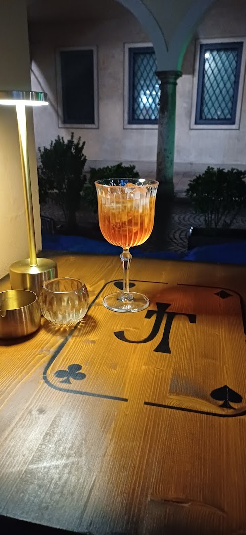 JT Cocktail Bar