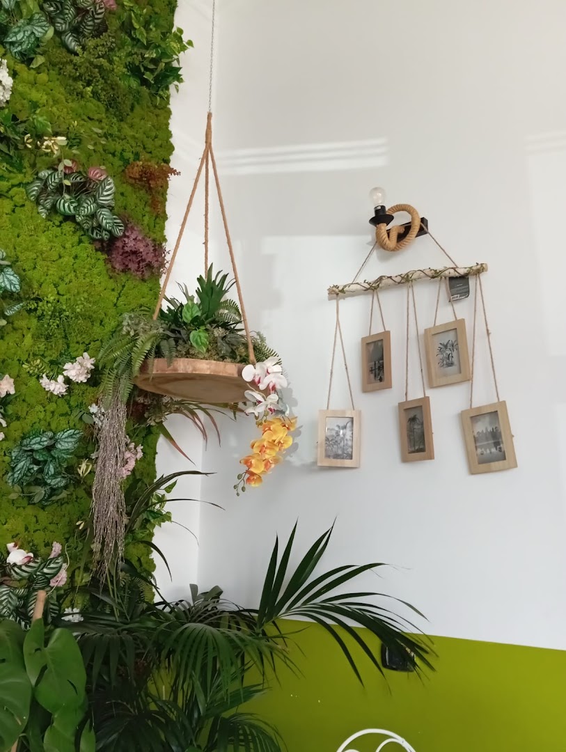 Jungle Bar