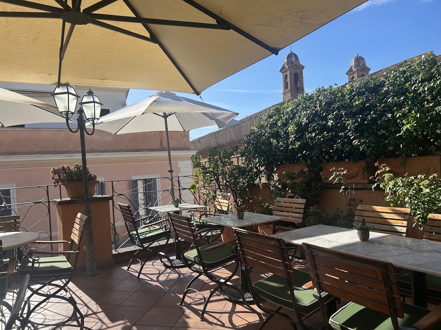 Jupiter Rooftop Bar & Restaurant