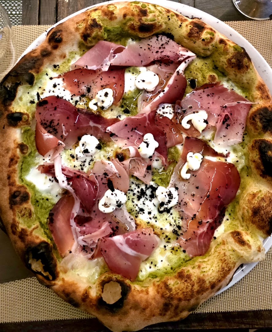 Kabiria Lounge & Pizzeria