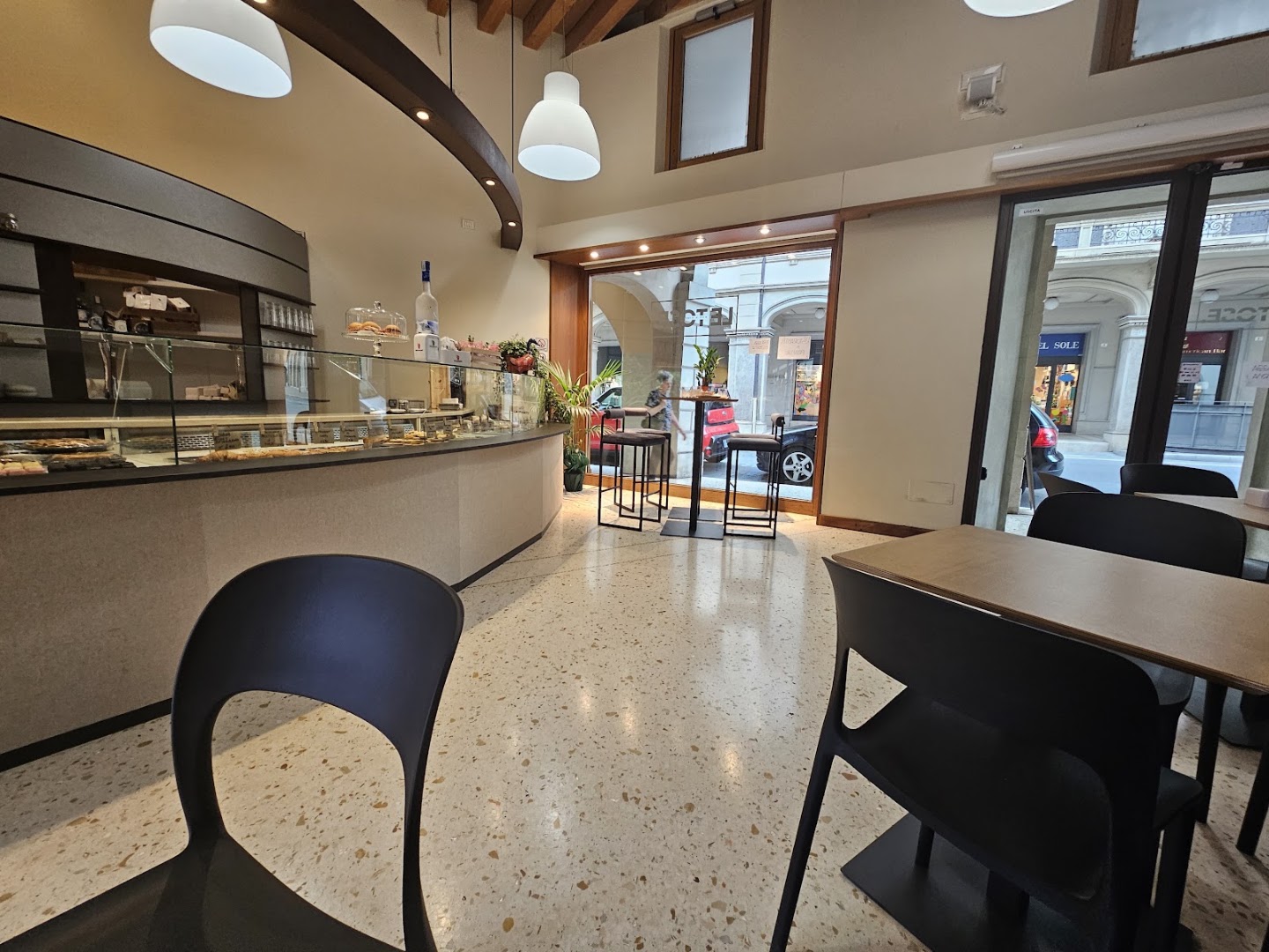 Kairos - Bar & Simply Food