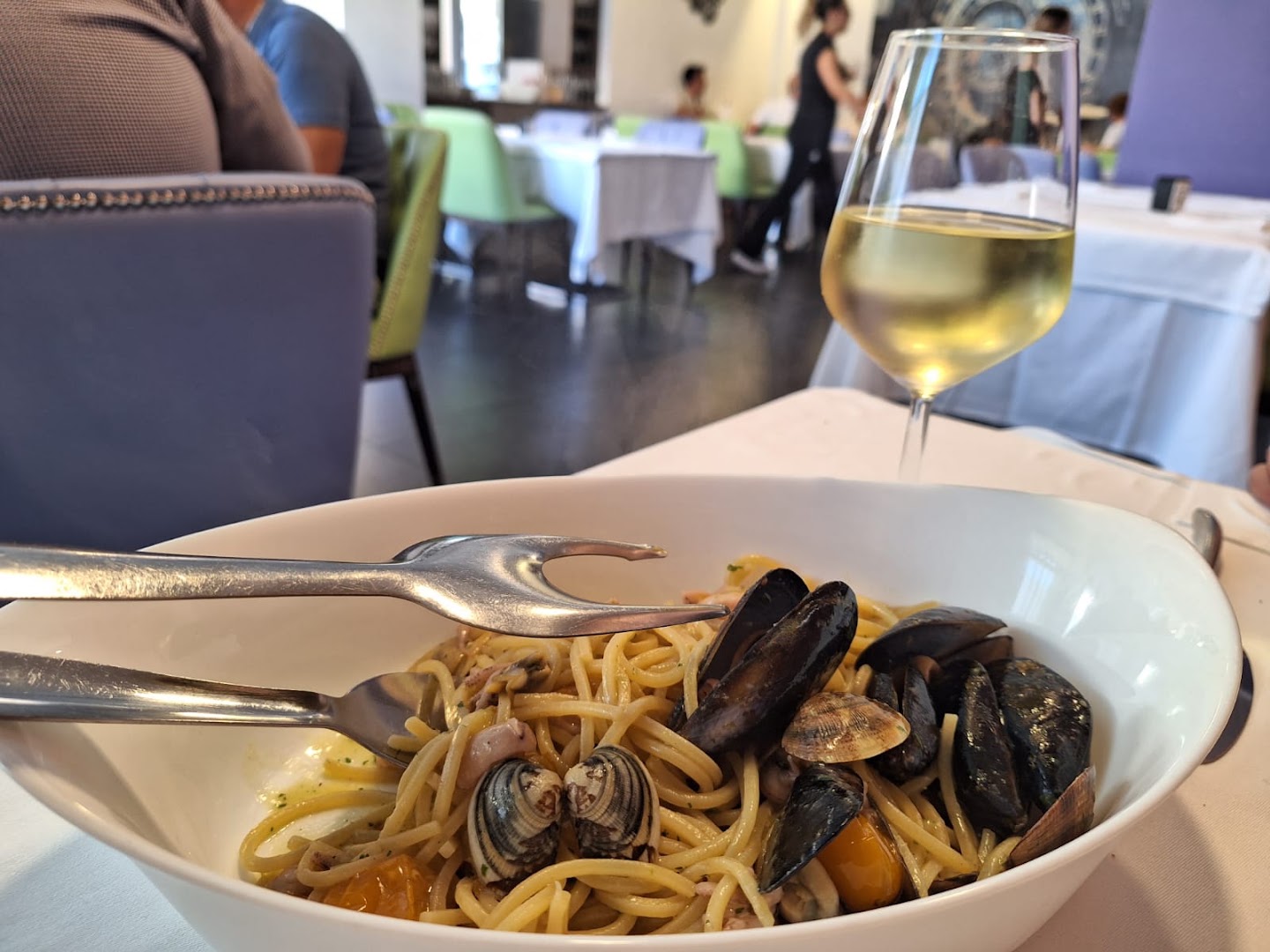 Kairos restaurant & lounge bar