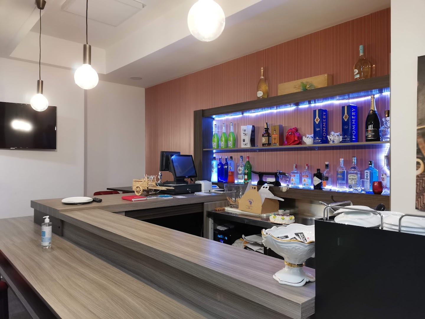 Kairos restaurant & lounge bar