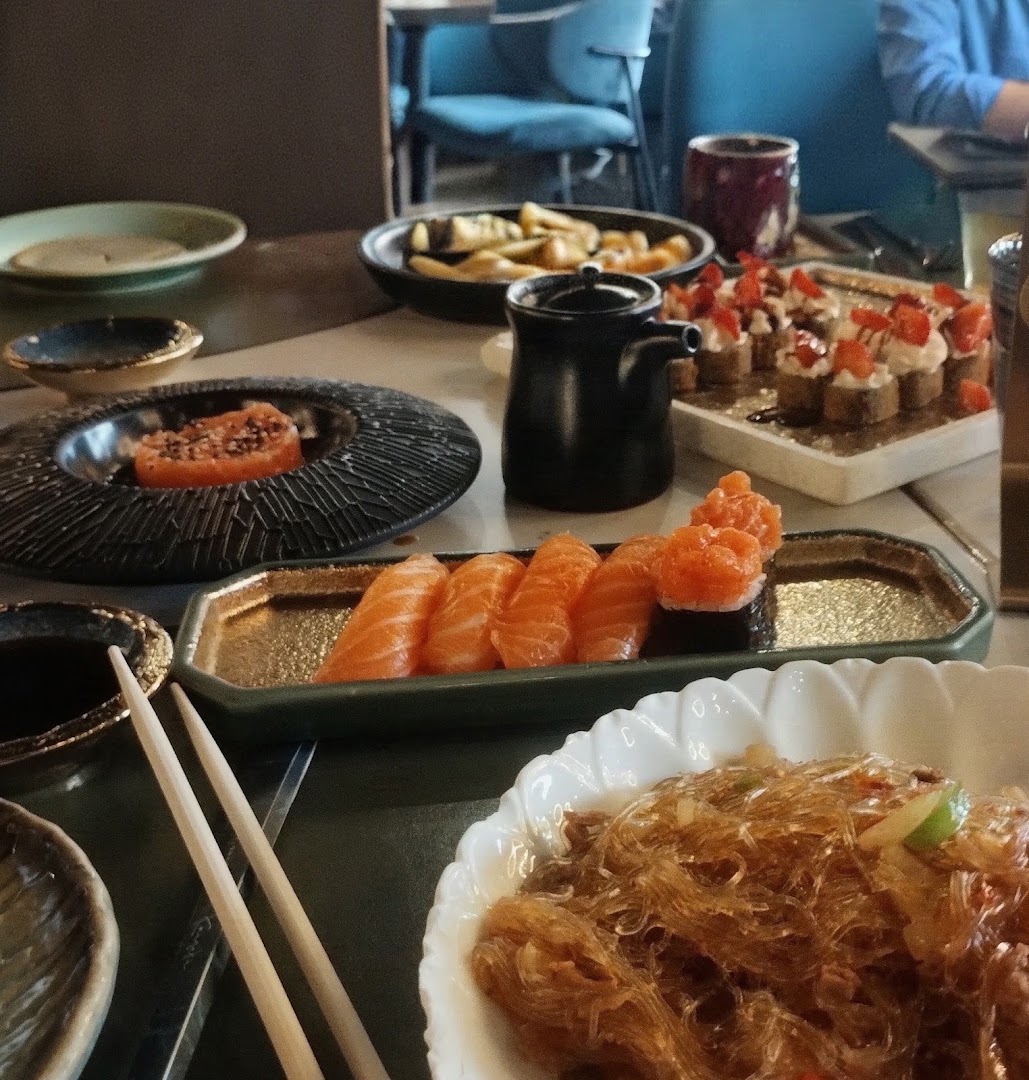 K Kaiseki Sushi Restaurant - Ambivere