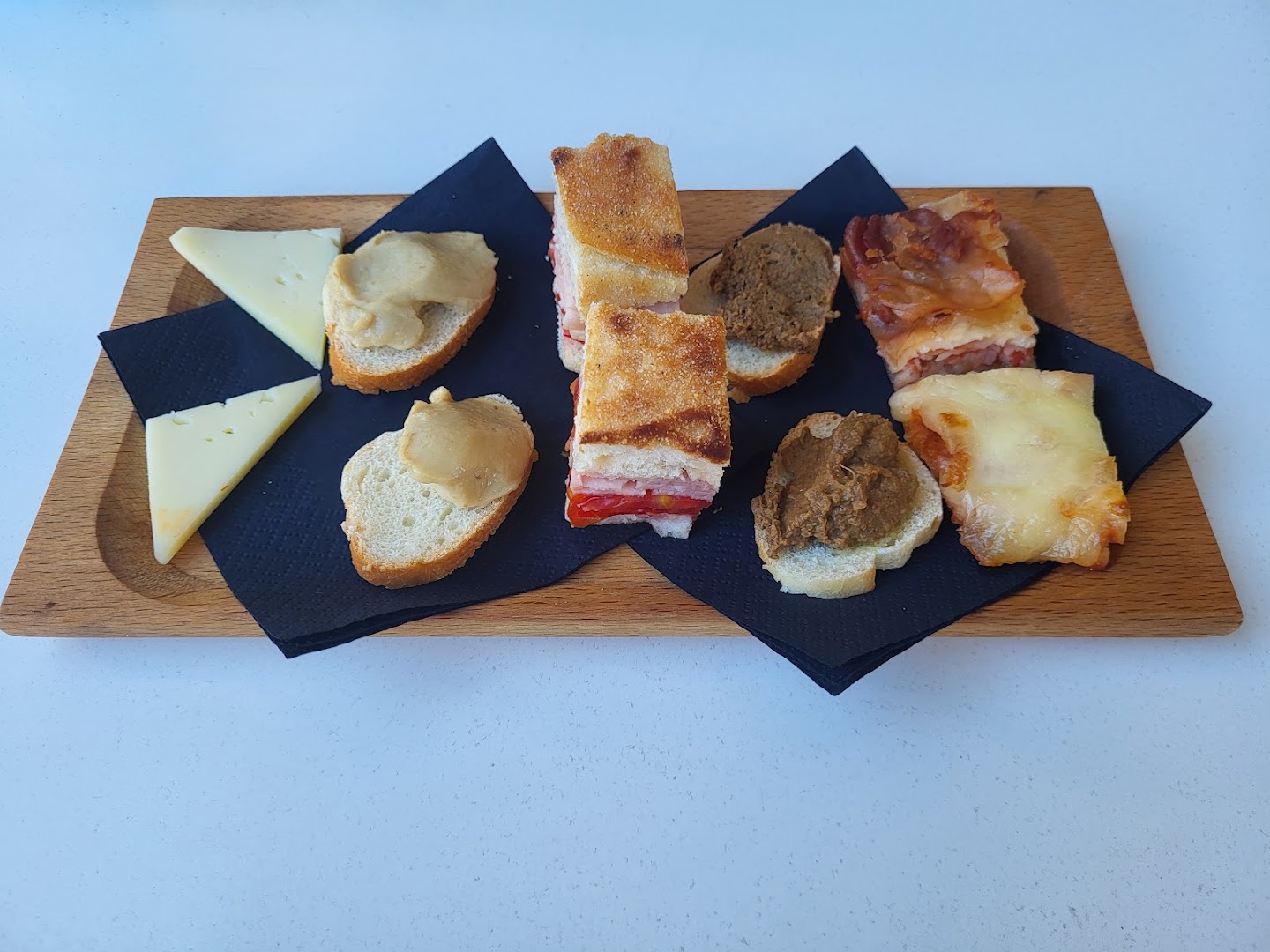 Kaleidos coffe & wine bar, Magliano in Toscana