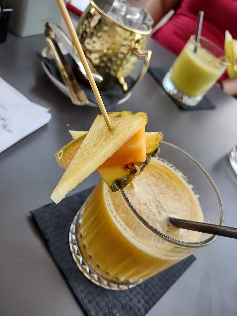 Karlo Lounge Bar& bistrot