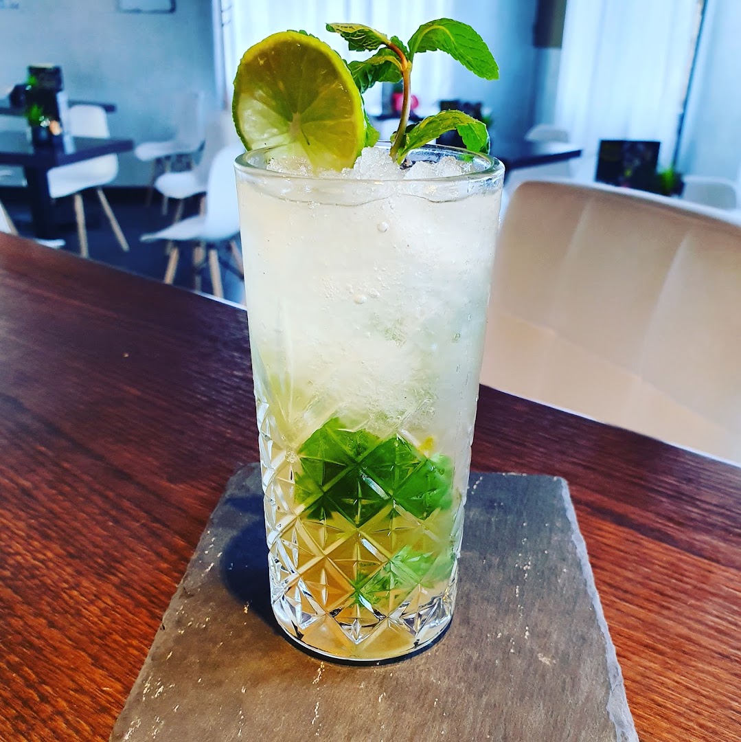 Karon Bar Lounge Coffee