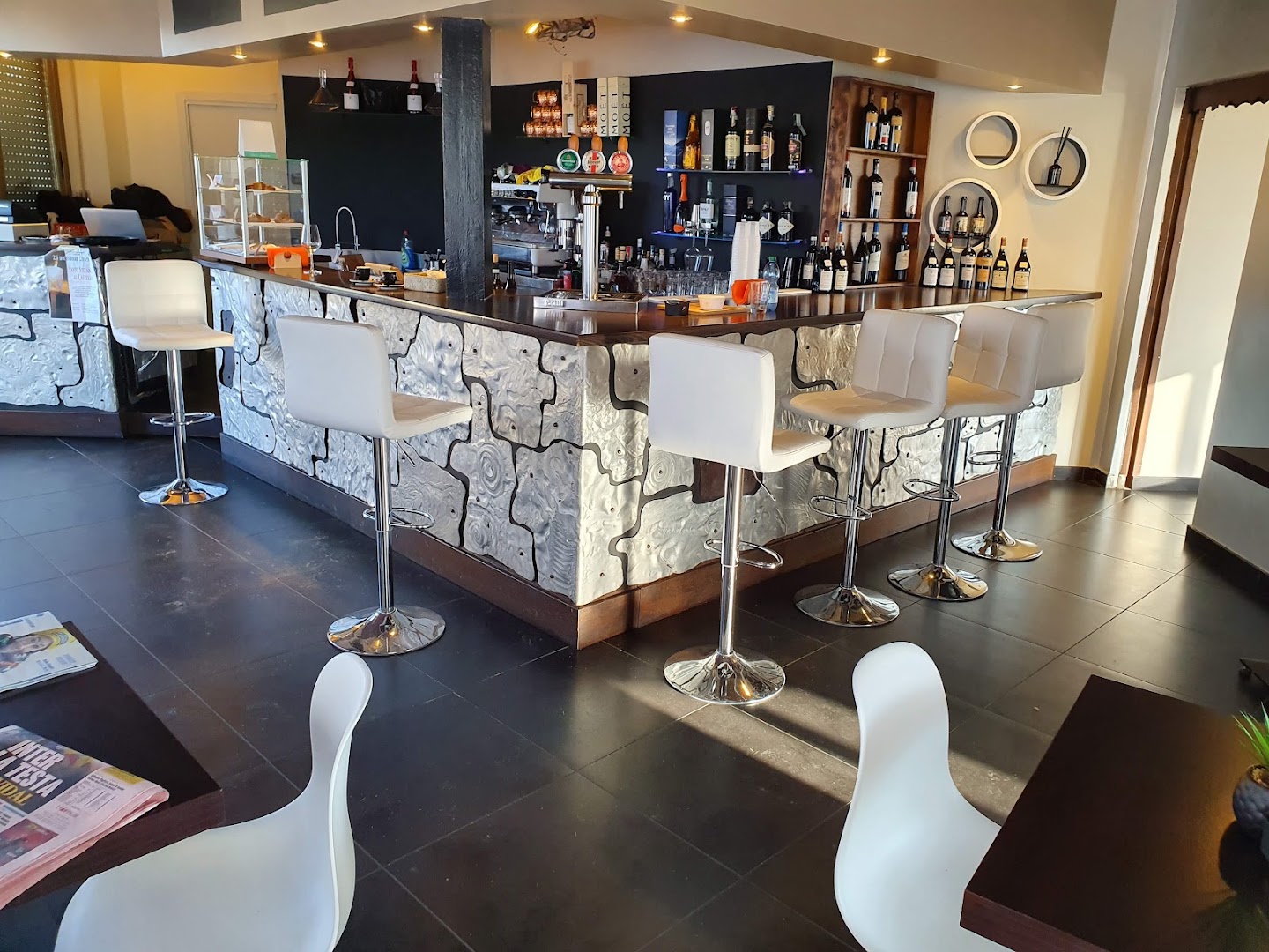 Karon Bar Lounge Coffee