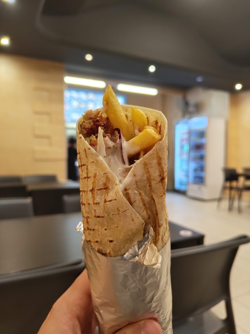 Kebab Ali Baba Margherita Di Savoia Di USMAN, Margherita di Savoia